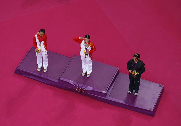 网球正手平抽球握拍技巧:提升稳定性和爆发力