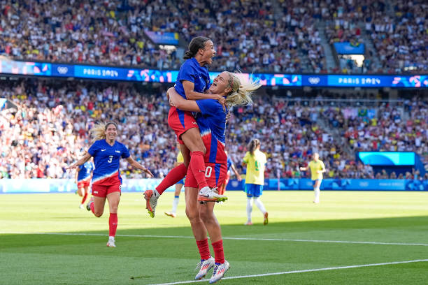 法甲转会市场动态:巴黎圣日耳曼今夏引援策略解析