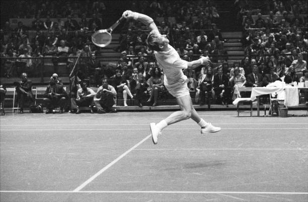 法国网球公开赛通常在几月开打?