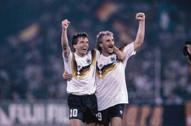 国足2022世界杯之路:挑战与希望并存