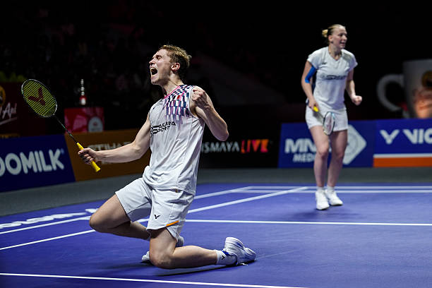 羽毛球双打必看！张又组合快节奏攻防，全程无尿点