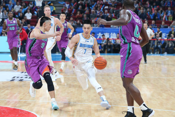专业评测:适合内线球员的10双高性能篮球鞋