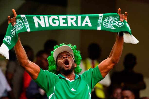 笼式足球场尺寸对比赛的影响:战术与空间利用分析