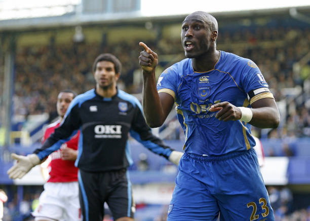 足球+战斗力!龙珠中超直播,看球员如何用气功波进球!