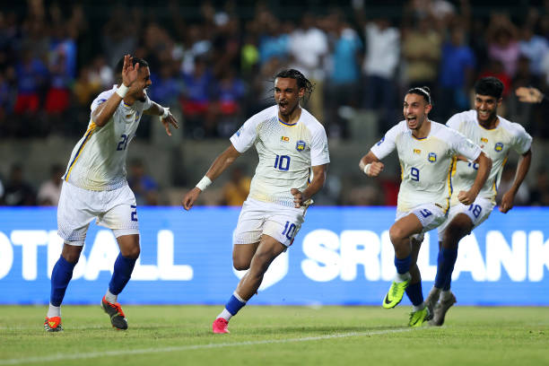 红魔欧冠复仇之战!曼联VS巴萨直播,哈兰德能否破门?