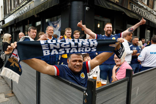 足球场建设审批流程详解:从申请到运营费用一览