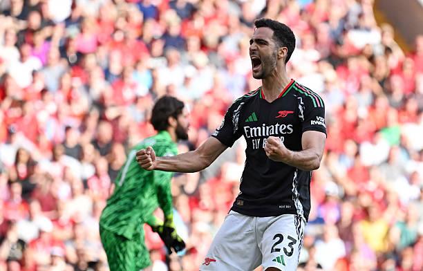 足球场面积计算：长105米×宽68米是怎么来的？