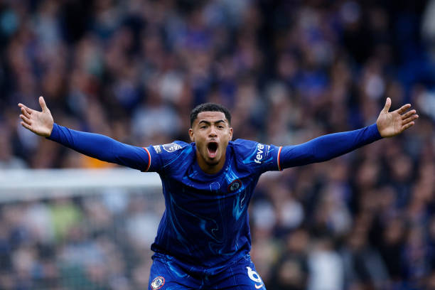 2020年足坛巅峰对决!C罗梅西最新赛场照片全记录