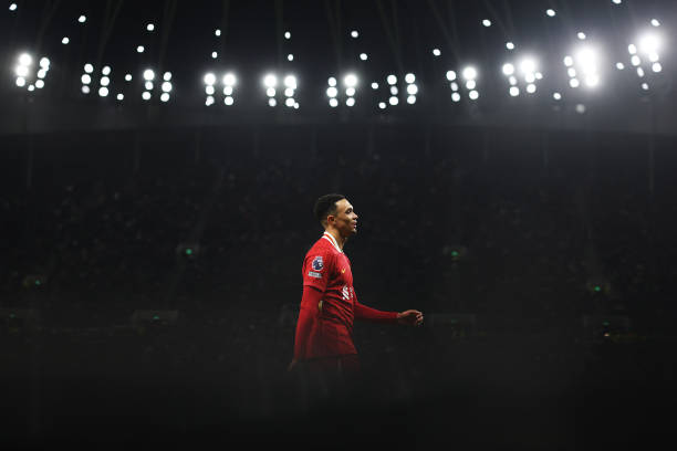 C罗职业生涯简史：从马德拉到世界之巅