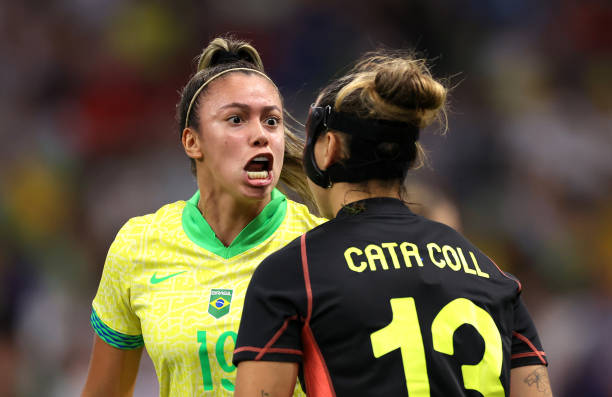 手抄报素材集:吉祥物图案与奥运元素