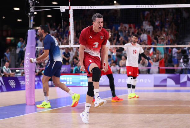 标准排球场的长度是多少？