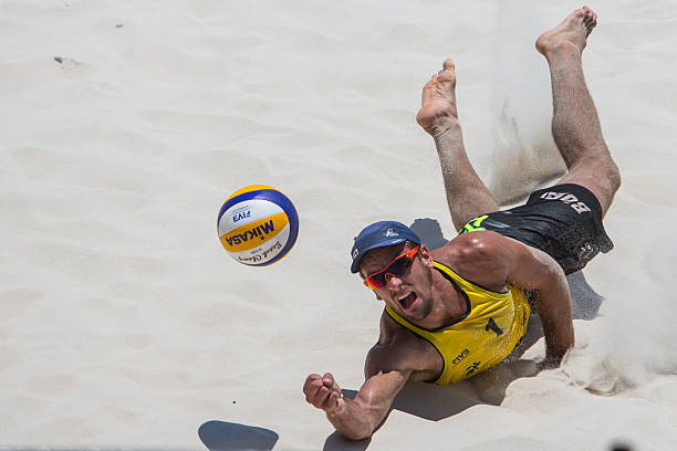 排球握手技巧速成：中考体育考试高效备考