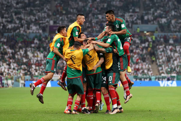 荷兰足球复兴:克鲁伊夫领衔的橙色风暴预选赛征程